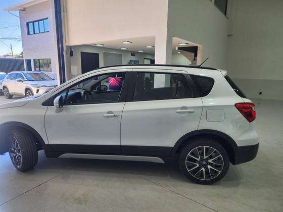 SUZUKI S-CROSS 1.6 16V VVT GASOLINA GLX 4P AUTOMÁTICO SUZUKI S-CROSS 1.6 16V VVT GASOLINA GLX 4P AUTOMÁTICO